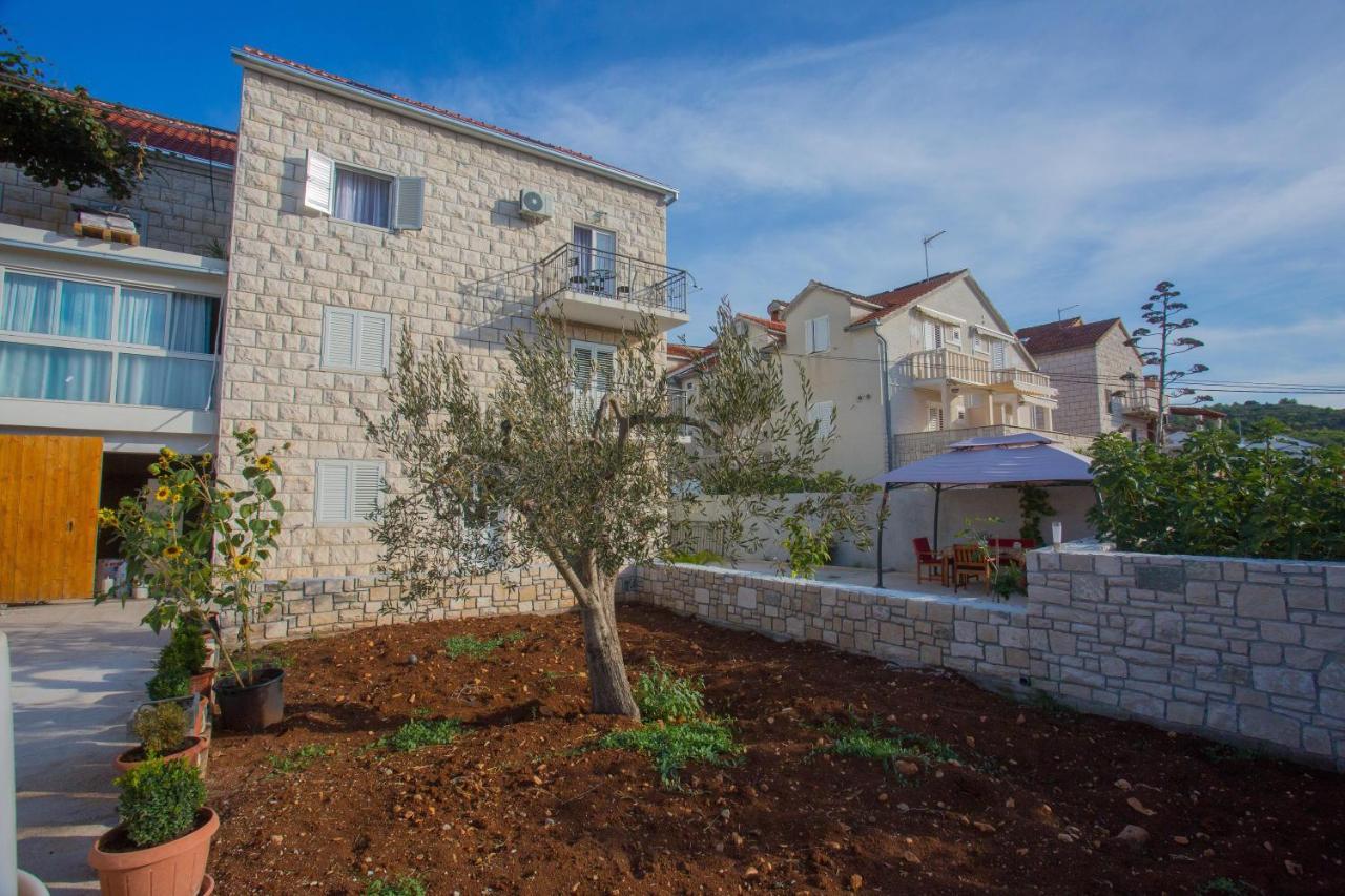 Apartments Lenka Sutivan Exterior foto